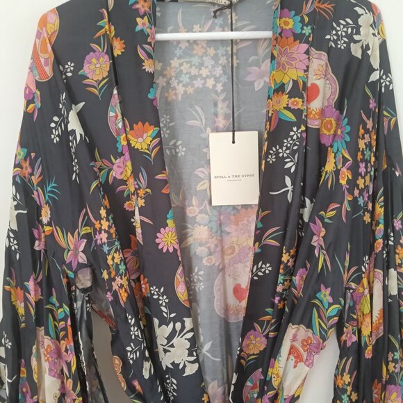 Spell & The Gypsy Leo Maxi Robe NWT - Picture 5 of 8